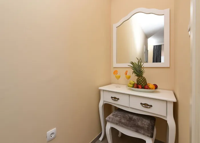 Imperia By Interhome Pridraga