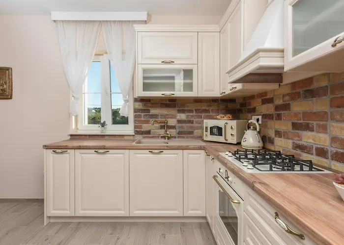 Imperia By Interhome