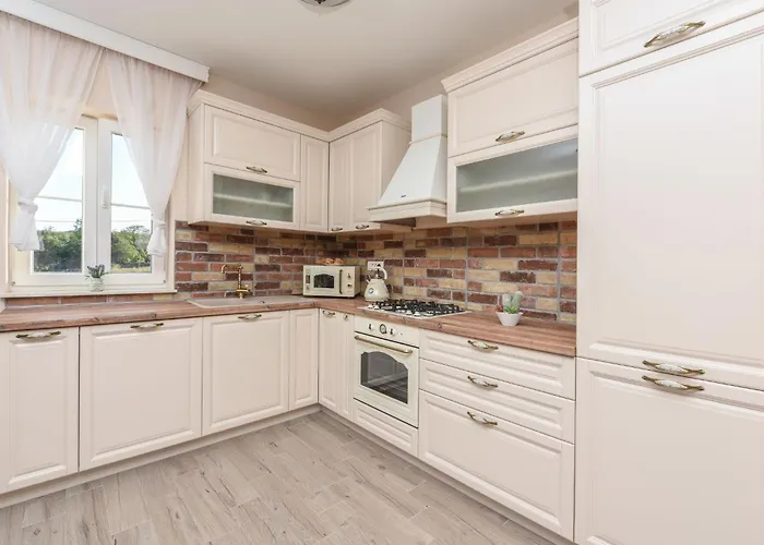 Imperia By Interhome Pridraga